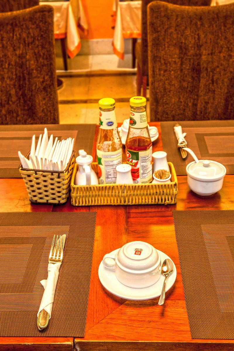 Lenid Khách sạn 3*